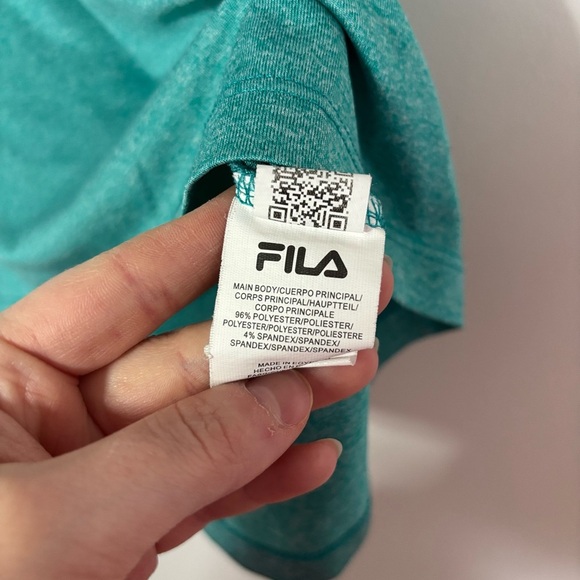 🎉3/20$🎉 FILA Teal Activewear V-Neck Tee - Size L - Picture 3 of 4